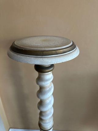 Piantana in legno tortile