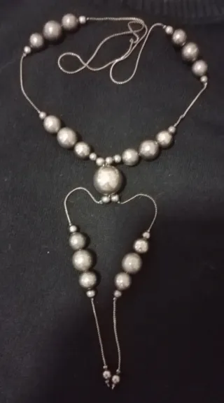 Set di tre collane di bijouterie fine