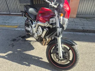 Yamaha FZ6 Naked 600cc