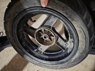 Llanta y neumático scooter 50cc