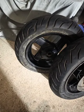 Llanta y neumático scooter 50cc