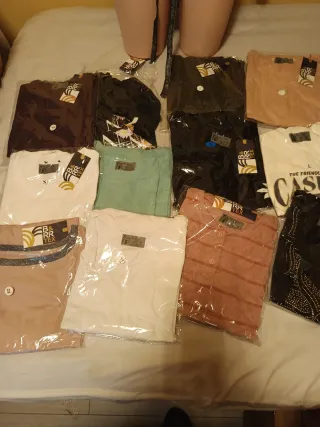 Abbigliamento all'ingrosso