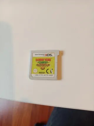 Nintendo 2DS Bianca con Custodia e 3 Giochi