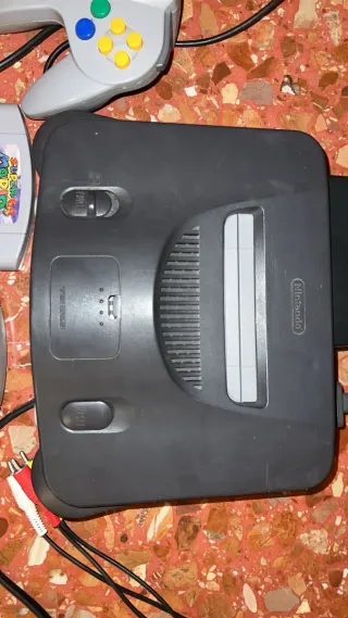 Console Nintendo 64 + 2 Giochi