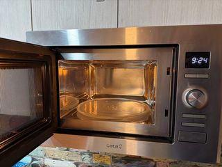 Microondas Integrable Cata 25L