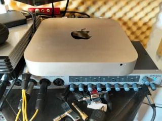 Mac Mini, Presonus Firestudio, Monitor Samsung