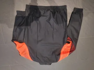 Chaqueta Adidas Running Negra y Roja