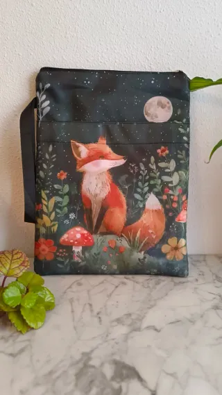 Funda libro zorro bosque luna