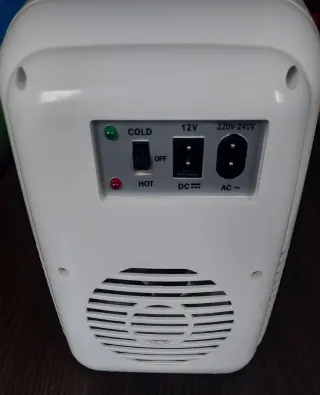 Mini nevera portátil calor y frío