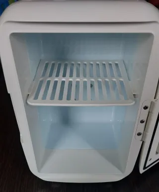 Mini nevera portátil calor y frío