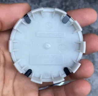 4 CENTROS BUJE RUEDA LLANTA UNIVERSALES BMW 68MM