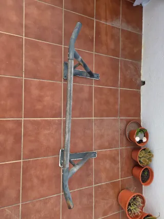 Barra de dominadas para pared