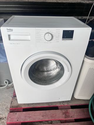 Lavadora Beko 1-6kg 2000 rpm A+++