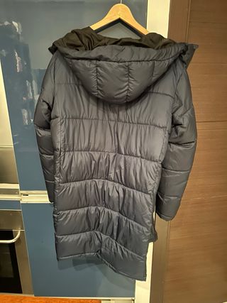 Plumífero largo azul