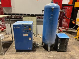 COMPRESOR COMPAIR DE 7,5 HP CON SECADOR Y CALDERIN