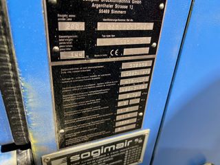 COMPRESOR COMPAIR DE 7,5 HP CON SECADOR Y CALDERIN