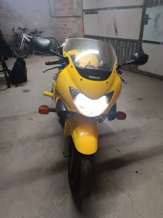 Honda CBR 600f 1999 (Carburación)