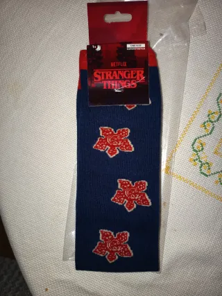Calzini Stranger Things Monotaglia