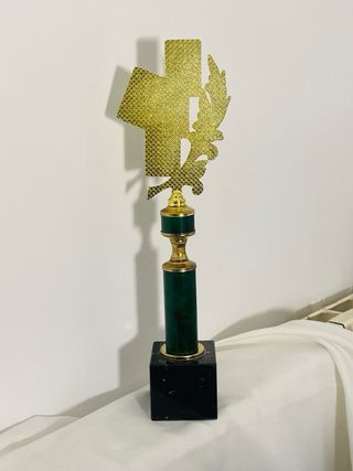 TROFEO JUEGO DE CARTAS AÑOS 80 stock de tienda