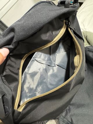 Mochila Forclaz Travel 100 Negra 40L