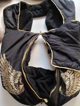 Funda carrito invierno negro alas doradas