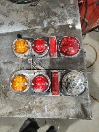 Pilotos Traseros Nissan Terrano 2