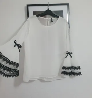 Blusa RLINEA manga acampanada