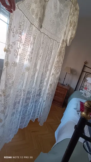 Bata de encaje blanca talla única