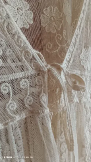 Bata de encaje blanca talla única