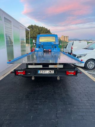 IVECO DAILY 70-140 GAS GNC GRUA PORTACOCHE 2016