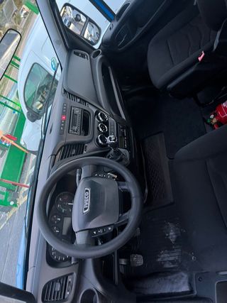 IVECO DAILY 70-140 GAS GNC GRUA PORTACOCHE 2016