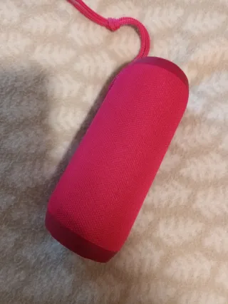 Altavoz Bluetooth Rosa con Correa