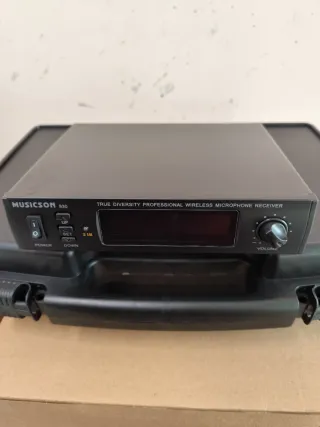 Receptor Micrófono Inalámbrico MUSICSON 830
