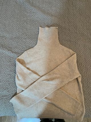 Jersey cuello alto Mango beige