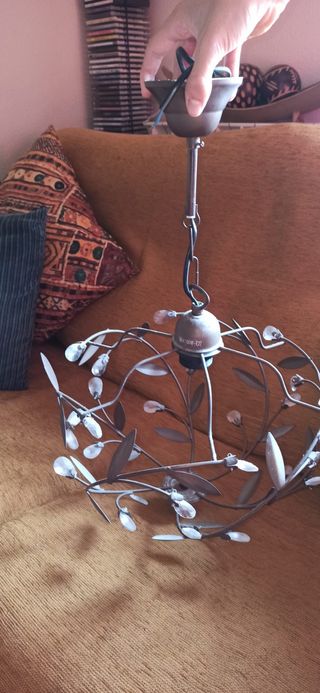 Lámpara antigua. Metal-piedras de cristal. Vintage