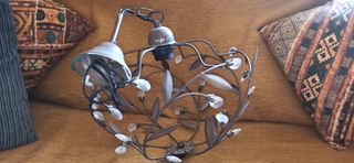 Lámpara antigua. Metal-piedras de cristal. Vintage