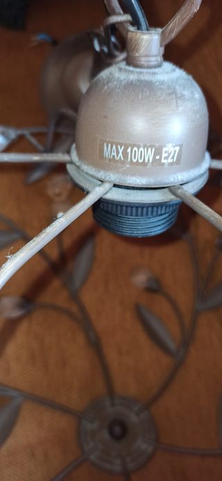 Lámpara antigua. Metal-piedras de cristal. Vintage