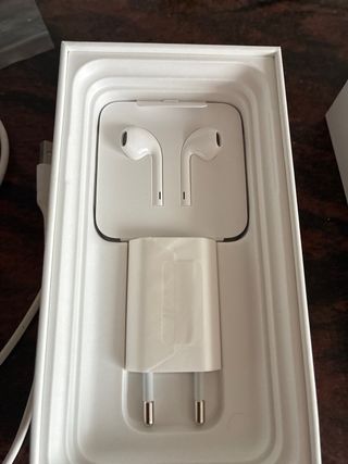 iPhone 11 Rosso per parti