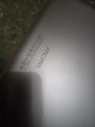 Tablet Negra y Gris con funda y protector incluido