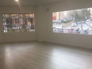 Local comercial en venta en San José en Zaragoza