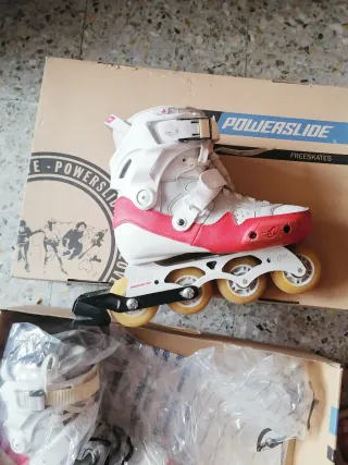 Patines Powerslide en línea blancos y rosas