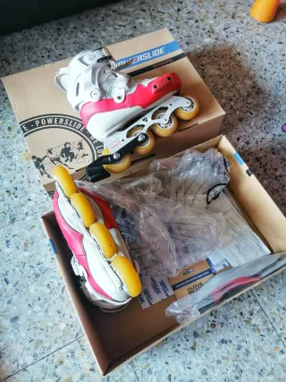 Patines Powerslide en línea blancos y rosas
