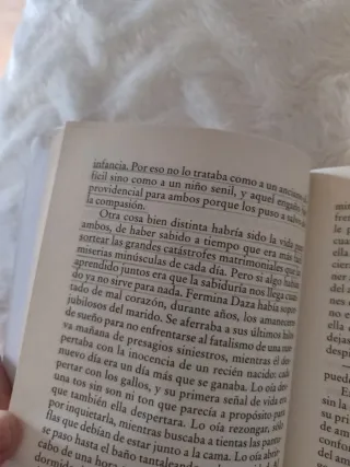 El amor en los tiempos del cólera (Spanish Edit...