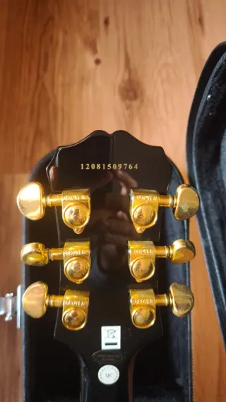 Epiphone Les Paul Custom Pro + funda GEWA