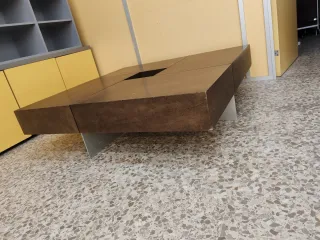 Mesa de centro baja de madera con 4 cajones