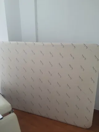 Somier acolchado Pierre Cardin beige