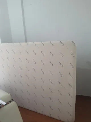 Somier acolchado Pierre Cardin beige