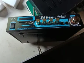 Amplificador Karaoke Sunbuck AV-516BT