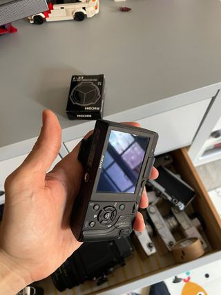 Cámara compacta Ricoh GX200 Negra