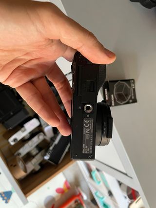 Cámara compacta Ricoh GX200 Negra